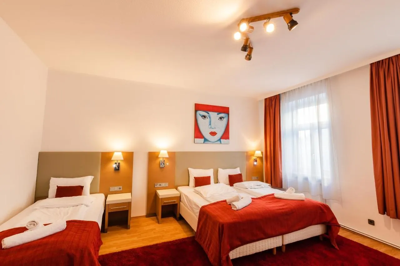 Hallo Vienna Suite Apartment Nr 8 Austria